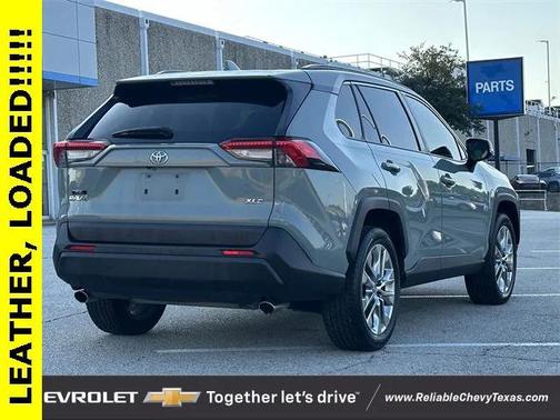 2020 Toyota RAV4 XLE Premium