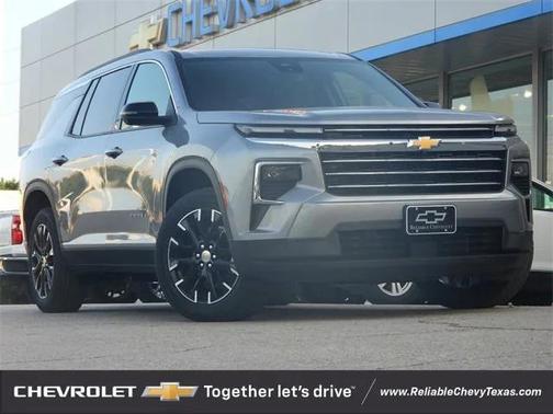 2025 Chevrolet Traverse LT