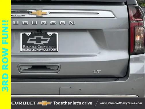 2023 Chevrolet Suburban LT