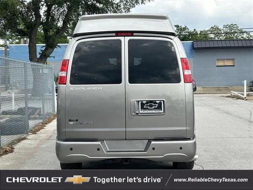 2025 Chevrolet Express 2500 RWD 2500 Extended Wheelbase WT