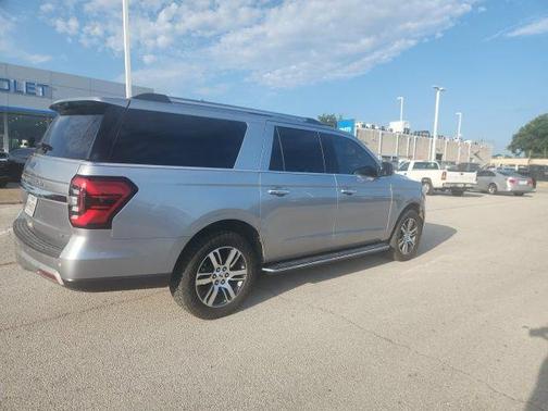 Iconic Silver Metallic 2023 Ford Expedition Max Limited