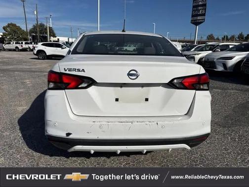 2021 Nissan Versa 1.6 S