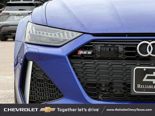 Ultra Blue Metallic 2023 Audi RS 6 Avant 4.0T