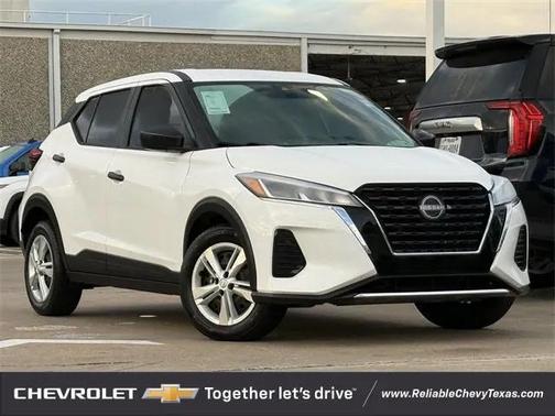 2023 Nissan Kicks S