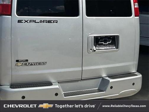 2025 Chevrolet Express 2500 RWD 2500 Extended Wheelbase WT