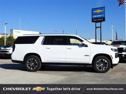 2026 Chevrolet Suburban LT