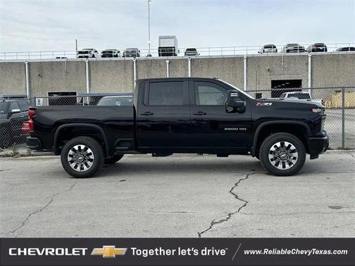 2025 Chevrolet Silverado 2500 Custom