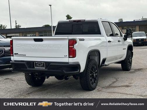Summit White 2026 Chevrolet Silverado 2500 LT