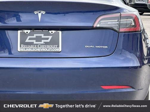 Deep Blue Metallic 2018 Tesla Model 3 Long Range