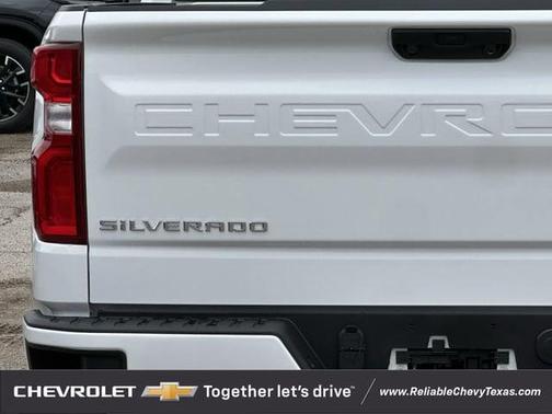 Summit White 2026 Chevrolet Silverado 1500 RST
