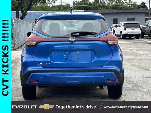 2023 Nissan Kicks S