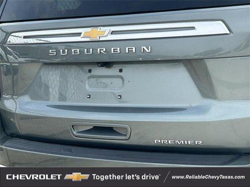 2023 Chevrolet Suburban Premier