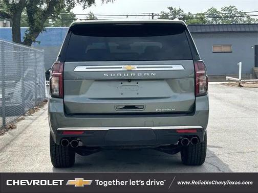 2023 Chevrolet Suburban Premier