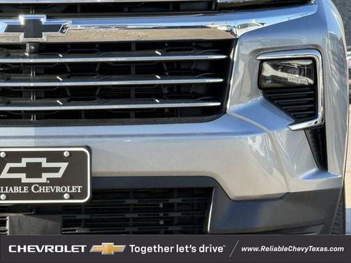 Sterling Gray Metallic 2025 Chevrolet Traverse LT