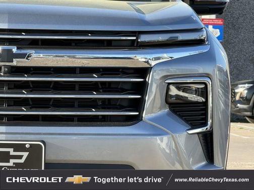 Sterling Gray Metallic 2025 Chevrolet Traverse LT