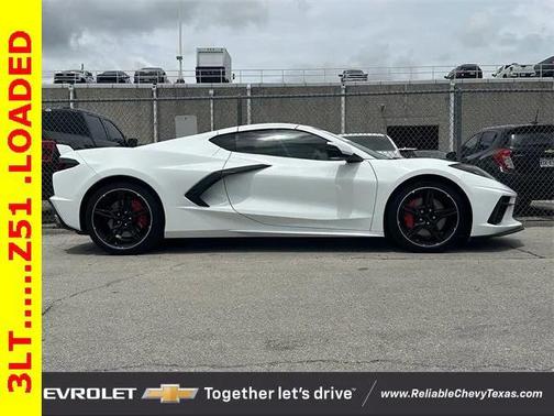 2022 Chevrolet Corvette Stingray w/3LT
