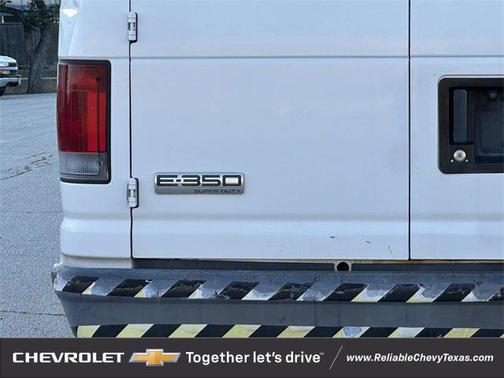 2006 Ford E350 Super Duty Base
