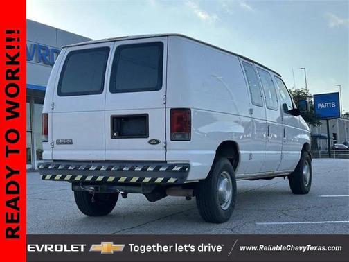 2006 Ford E350 Super Duty Base