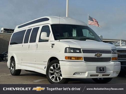Summit White 2026 Chevrolet Express 2500 2500 Extended Wheelbase, WT, RWD