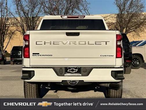 2026 Chevrolet Silverado 1500 Custom