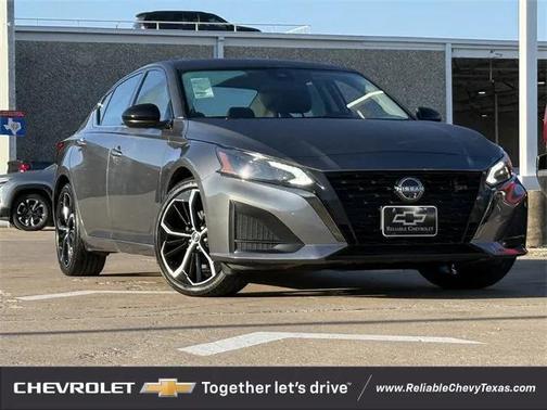 2024 Nissan Altima SR FWD