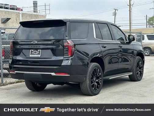 2025 Chevrolet Tahoe LS