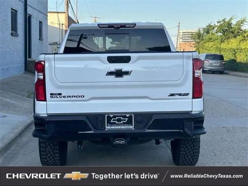 2025 Chevrolet Silverado 1500 ZR2