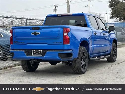 2025 Chevrolet Silverado 1500 Custom