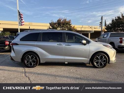 Celestial Silver Metallic 2025 Toyota Sienna Platinum