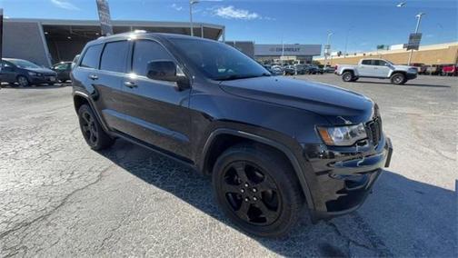 Photo 2 of 25 of 2018 Jeep Grand Cherokee Upland