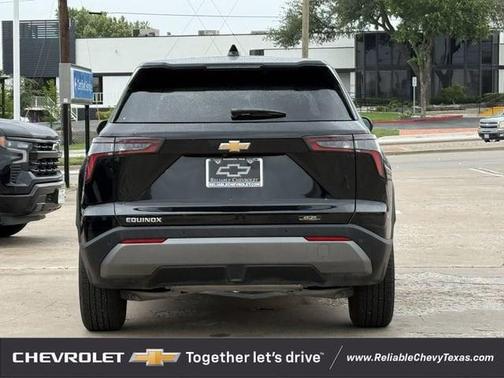 Mosaic Black Metallic 2026 Chevrolet Equinox 1LT