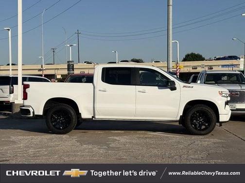 Summit White 2025 Chevrolet Silverado 1500 RST