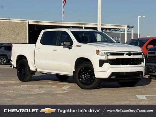 Summit White 2025 Chevrolet Silverado 1500 RST