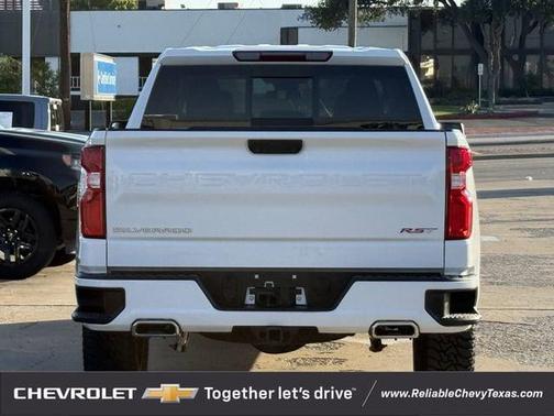 Summit White 2025 Chevrolet Silverado 1500 RST