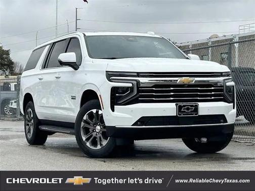 2025 Chevrolet Suburban LT