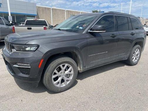 Baltic Gray Metallic Clearcoat 2022 Jeep Grand Cherokee Limited
