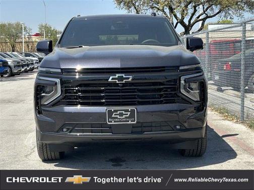 2025 Chevrolet Suburban RST