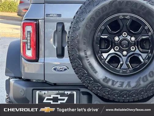 2023 Ford Bronco Base