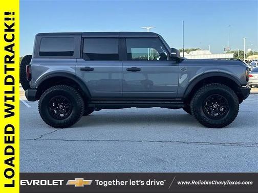 2023 Ford Bronco Base