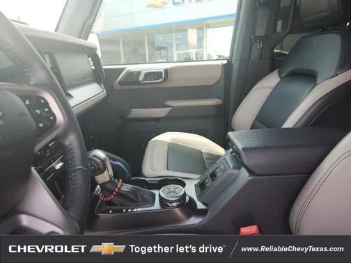 2023 Ford Bronco Base
