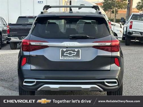 2022 Kia Seltos EX