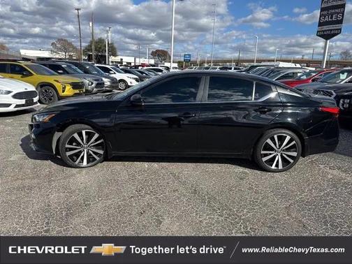 2020 Nissan Altima SR FWD