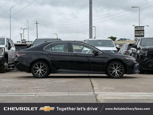 Midnight Black Metallic 2023 Toyota Camry SE