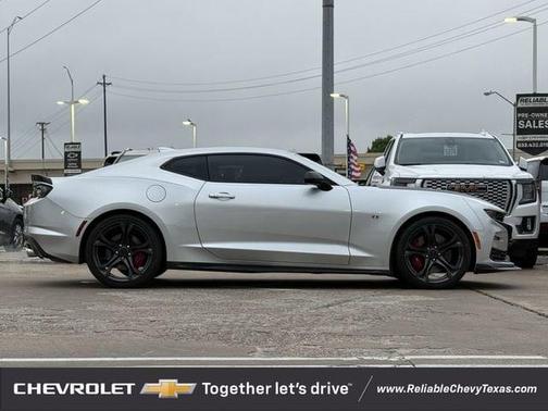 Silver Ice Metallic 2019 Chevrolet Camaro 2SS