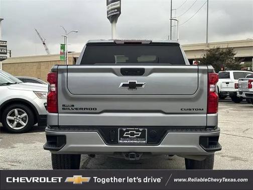 2024 Chevrolet Silverado 1500 Custom