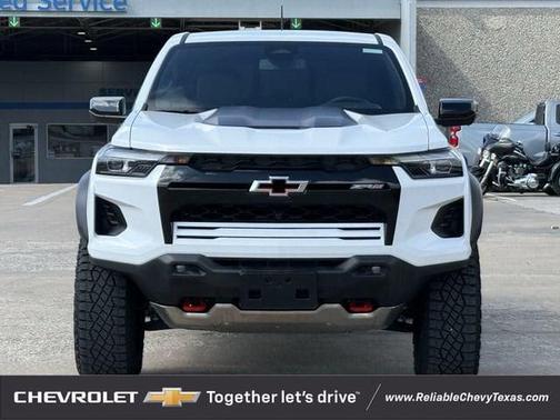Summit White 2024 Chevrolet Colorado ZR2