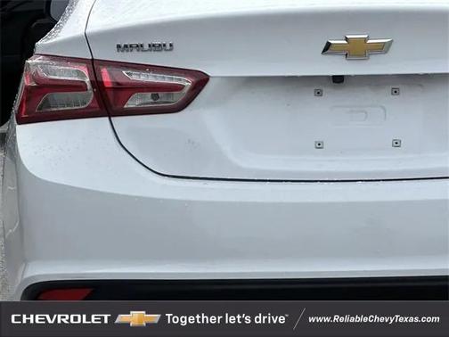 2022 Chevrolet Malibu FWD LT