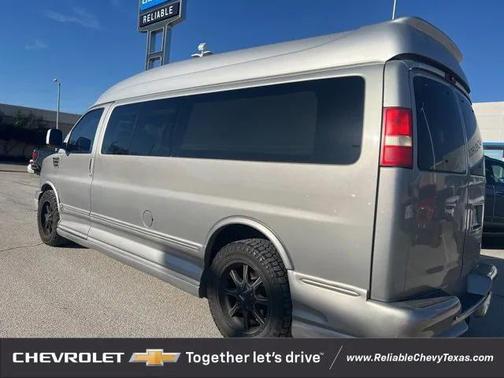 2010 GMC Savana 2500 Work Van