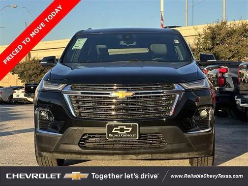 2022 Chevrolet Traverse LT Leather