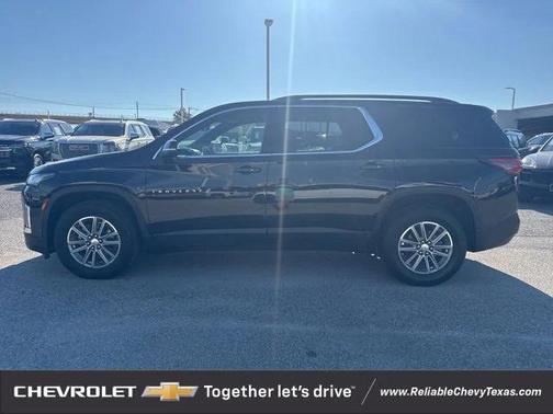 2022 Chevrolet Traverse LT Leather